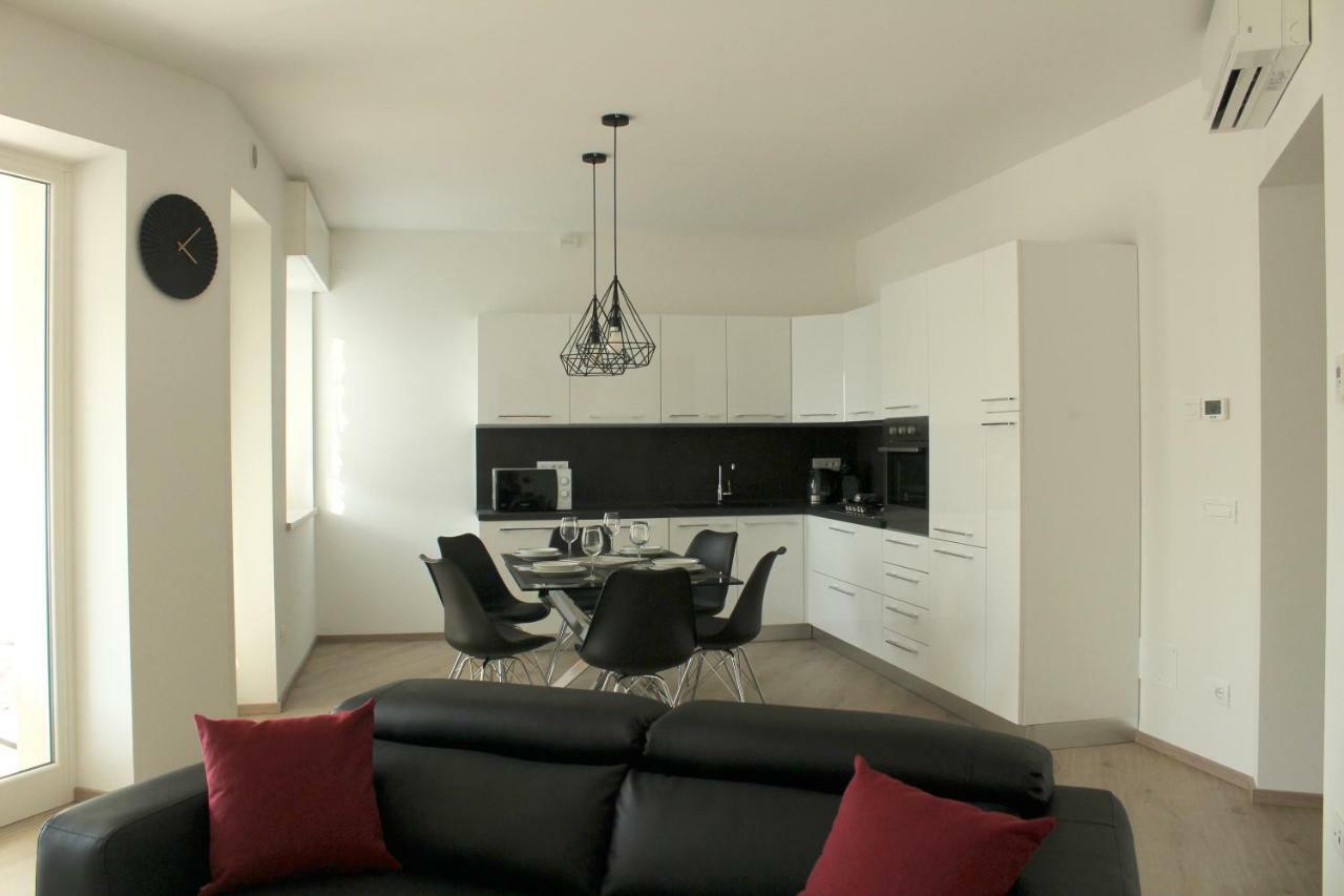 Cosy Torri Apartments Torri Del Benaco Extérieur photo