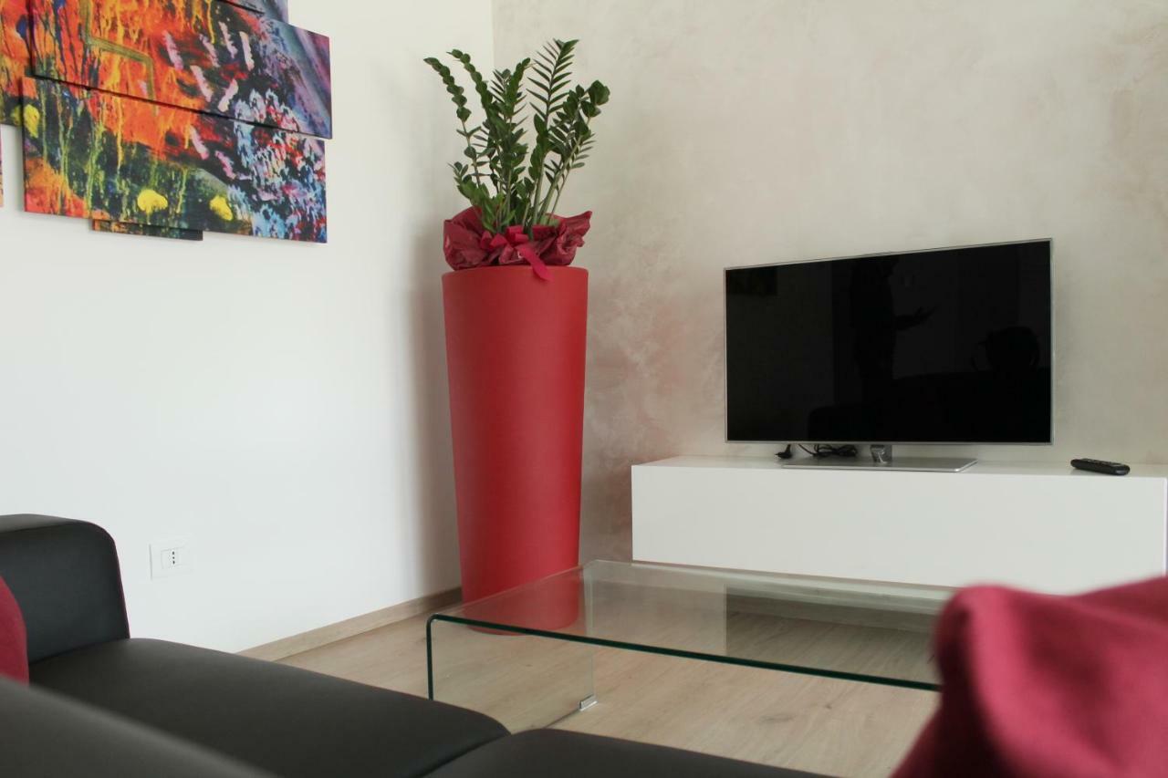 Cosy Torri Apartments Torri Del Benaco Extérieur photo
